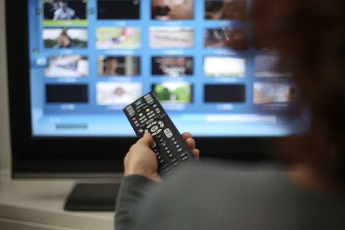 Poker Tournaments on TV: Card Rooms and Cash Games Explained